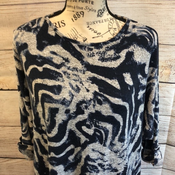 Clara Sun Woo Top Short Sleeves Swirls of Blue Size XS - Picture 2 of 8